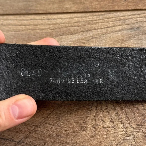 Vintage Western Leather Belt Brass Oval Buckle Black Womens Medium USA Made - Picture 2 of 7